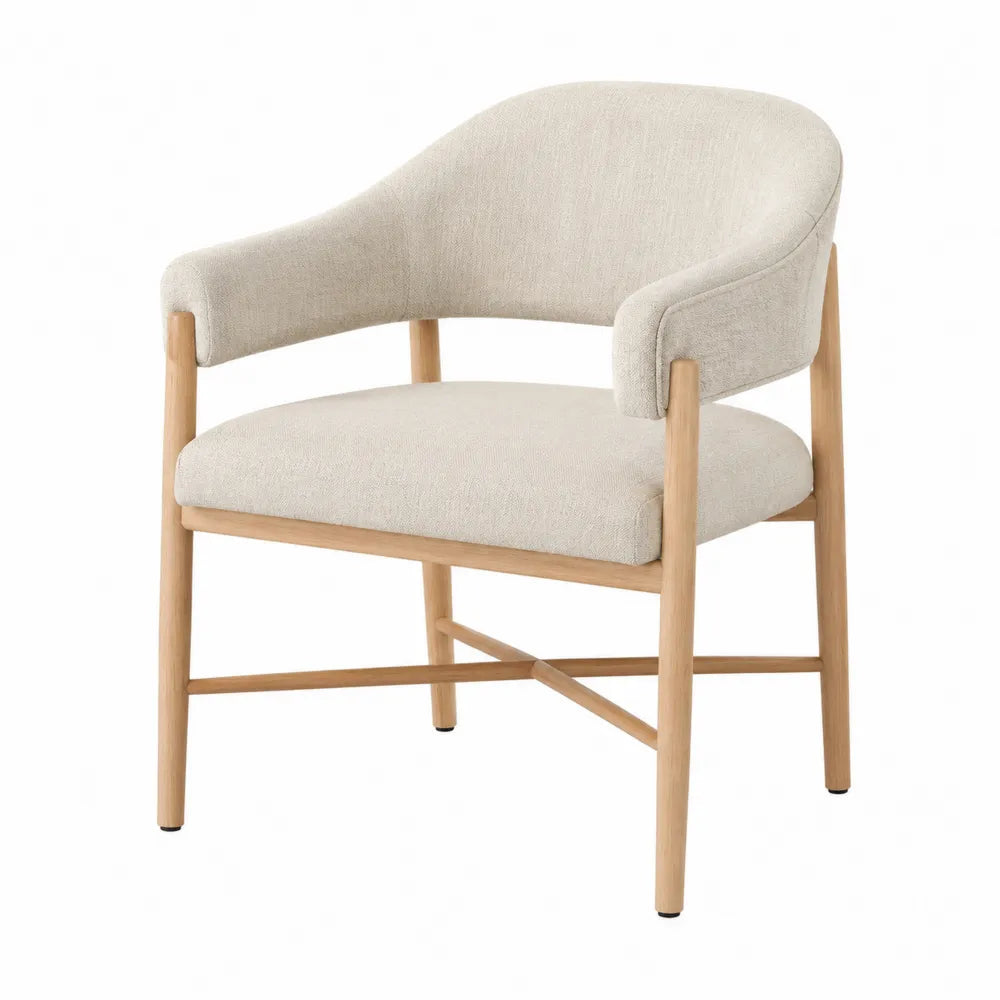 Poltroncina da pranzo imbottita in tessuto poliestere beige con schienale curvo braccioli e gambe in legno massello naturale 58x60x82 cm